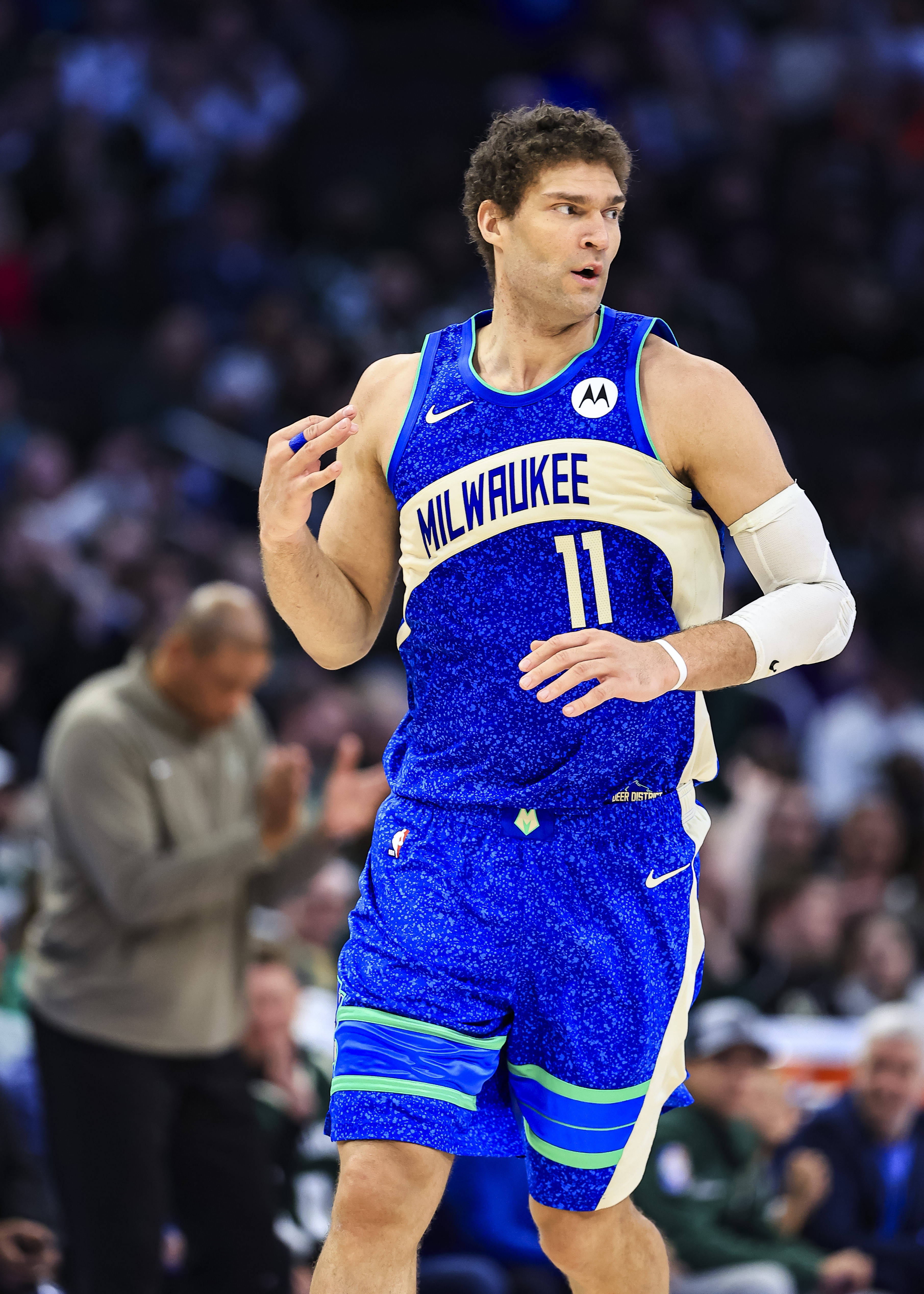 开云体育中国-关于雄鹿球员表现亮眼，助球队夺取胜利的信息