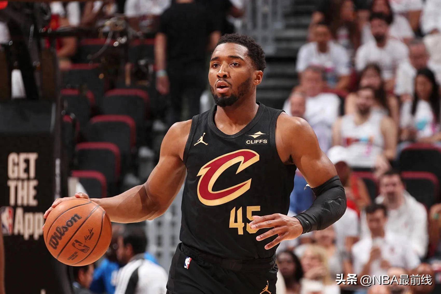 西班牙网球队险胜日本网球队，穆雷打破历史纪录的简单介绍