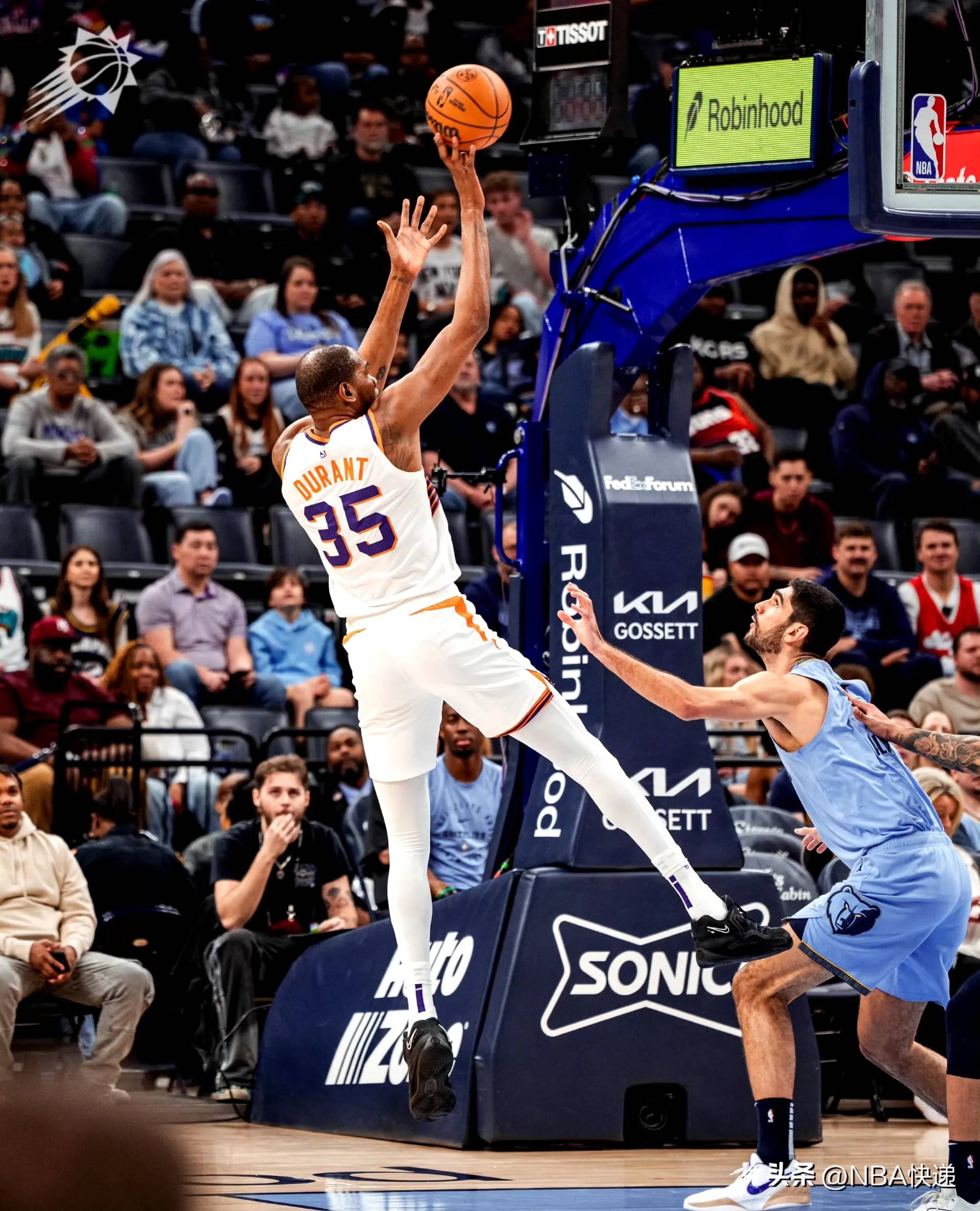 开云足球直播-雄鹿爆冷火箭，锡安打破历史纪录