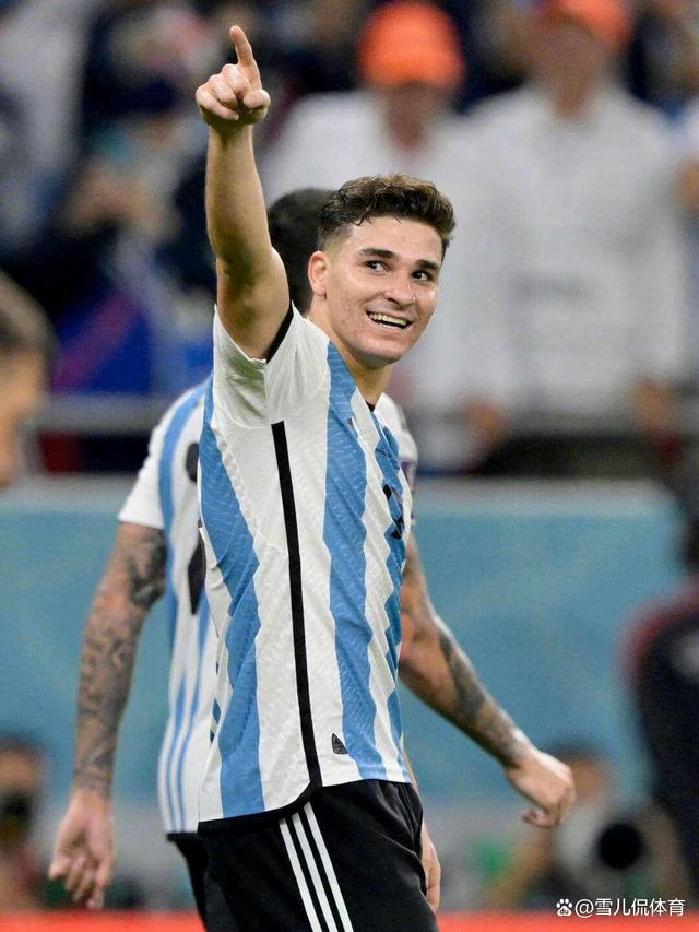 包含意大利横扫皇马,阿尔瓦雷斯完成帽子戏法的词条 包含意大利横扫皇马,阿尔瓦雷斯完成帽子戏法的词条