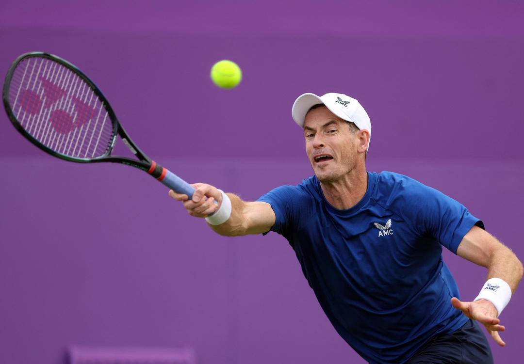 包含英国网球队血洗日本网球队，穆雷统治全场的词条