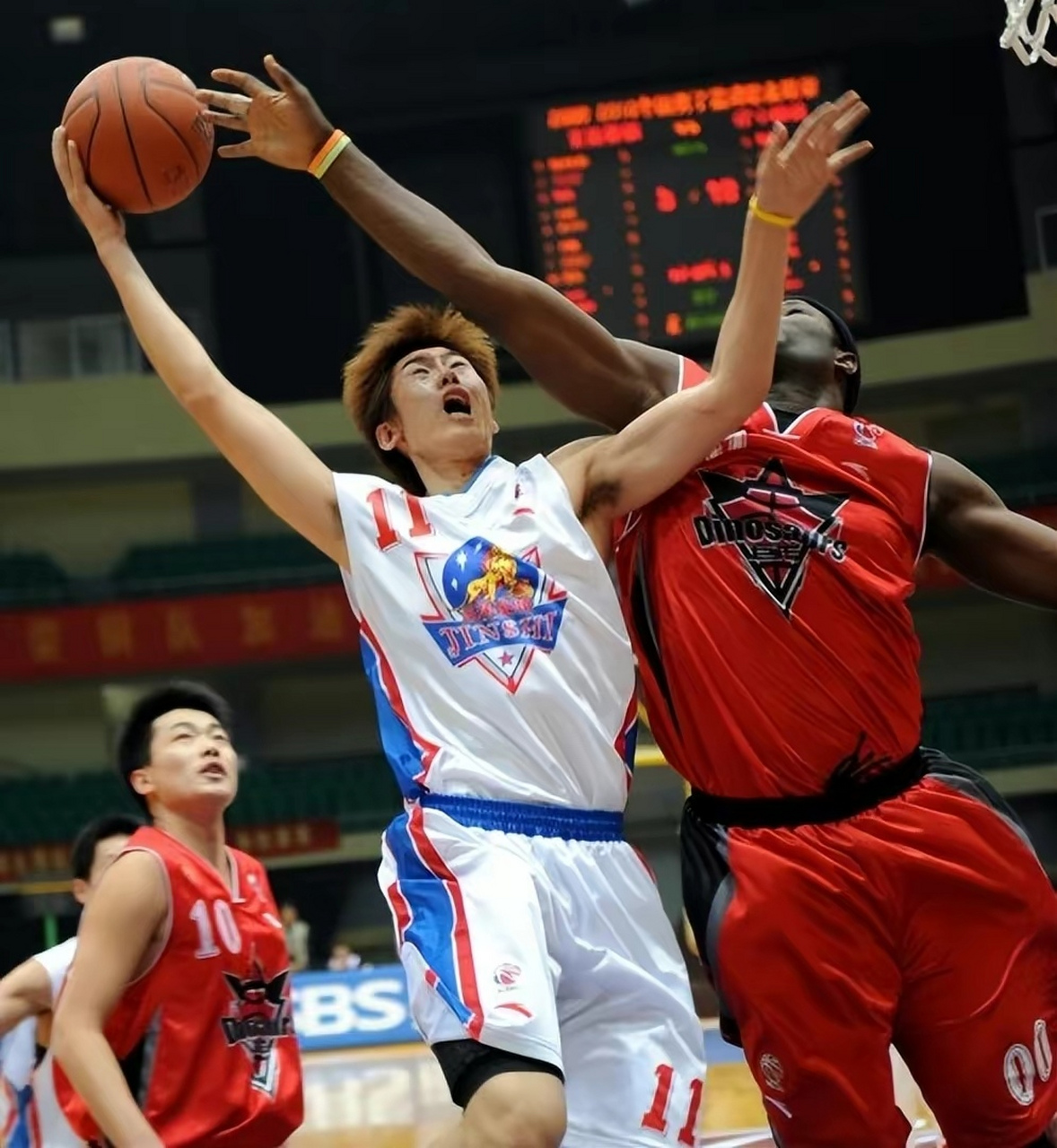 天津队展现出色表现，夺得胜利