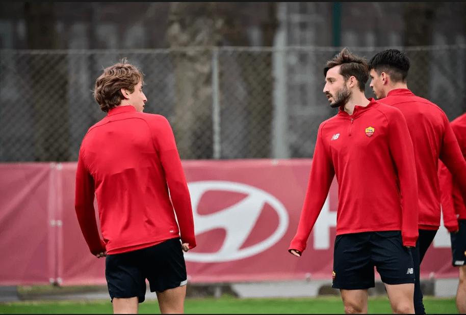 包含斯托克城队抢分成功，球员信心大增的词条