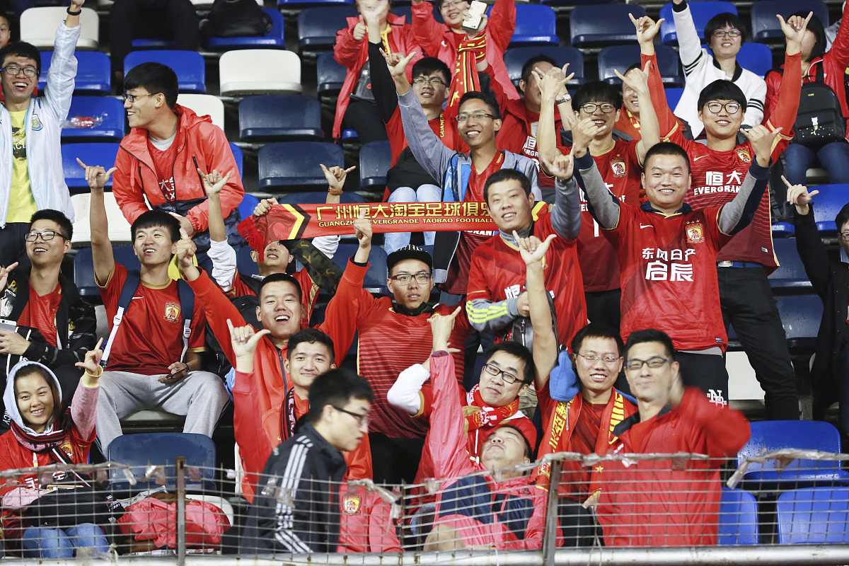 开云体育app-足球赛季高潮，中国球员展现出色表现