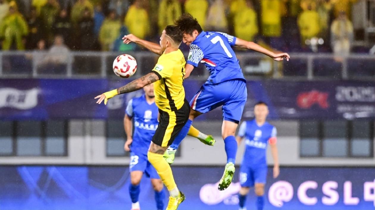 上海申花神勇夺冠，天下足球震动