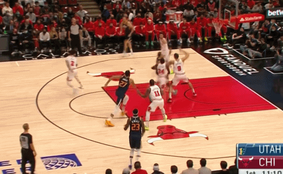 开云体育官方网站-包含天津队横扫深圳队，戈贝尔高光表现的词条