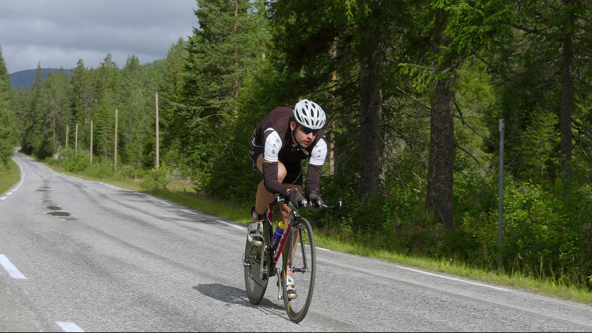 绿茵场上的维京风暴，哈兰德攻防统治与新西兰式强硬终结，如何重塑现代足球哲学
