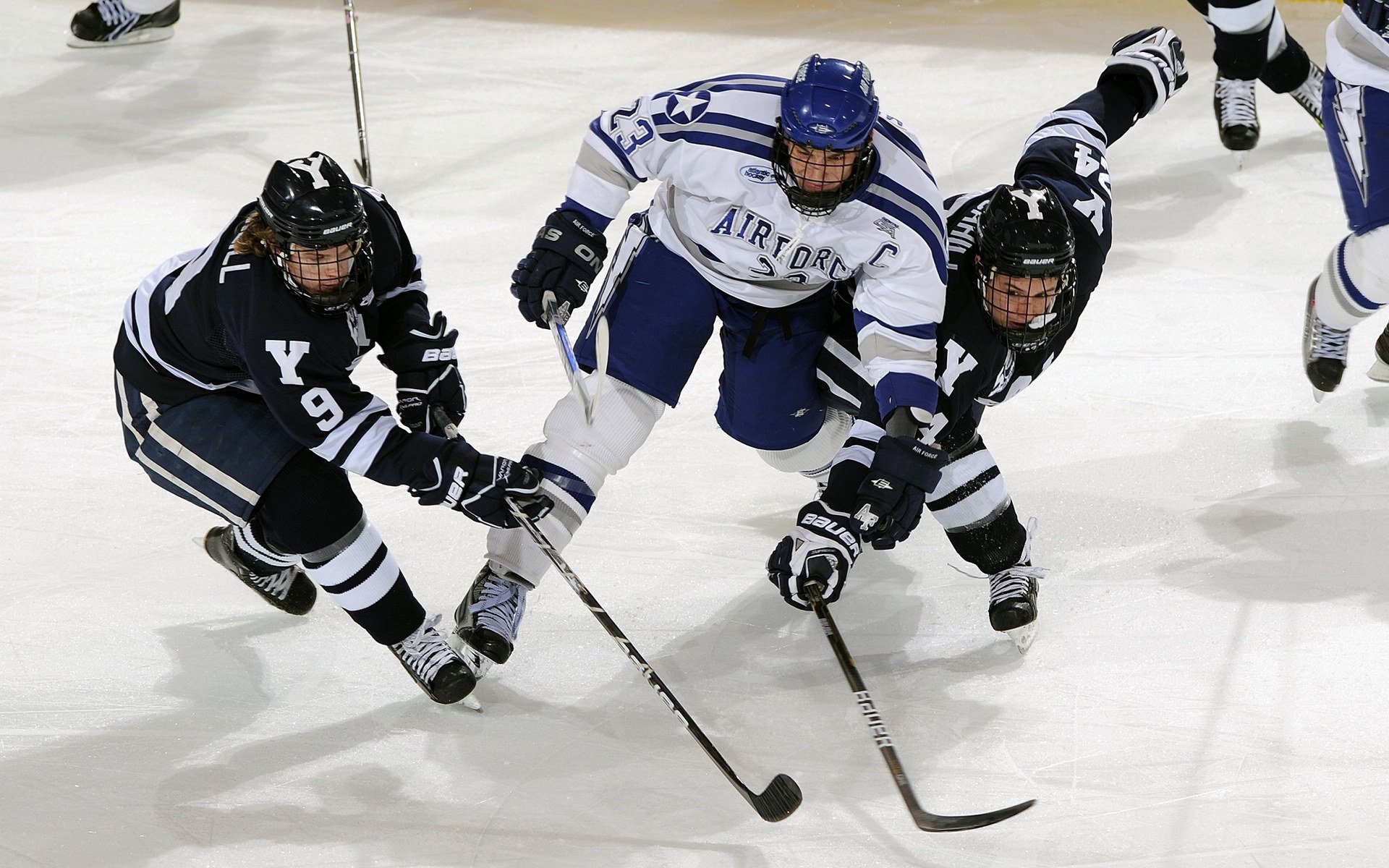 联合杯横扫澳网,西西帕斯刷新纪录,开启网球新时代