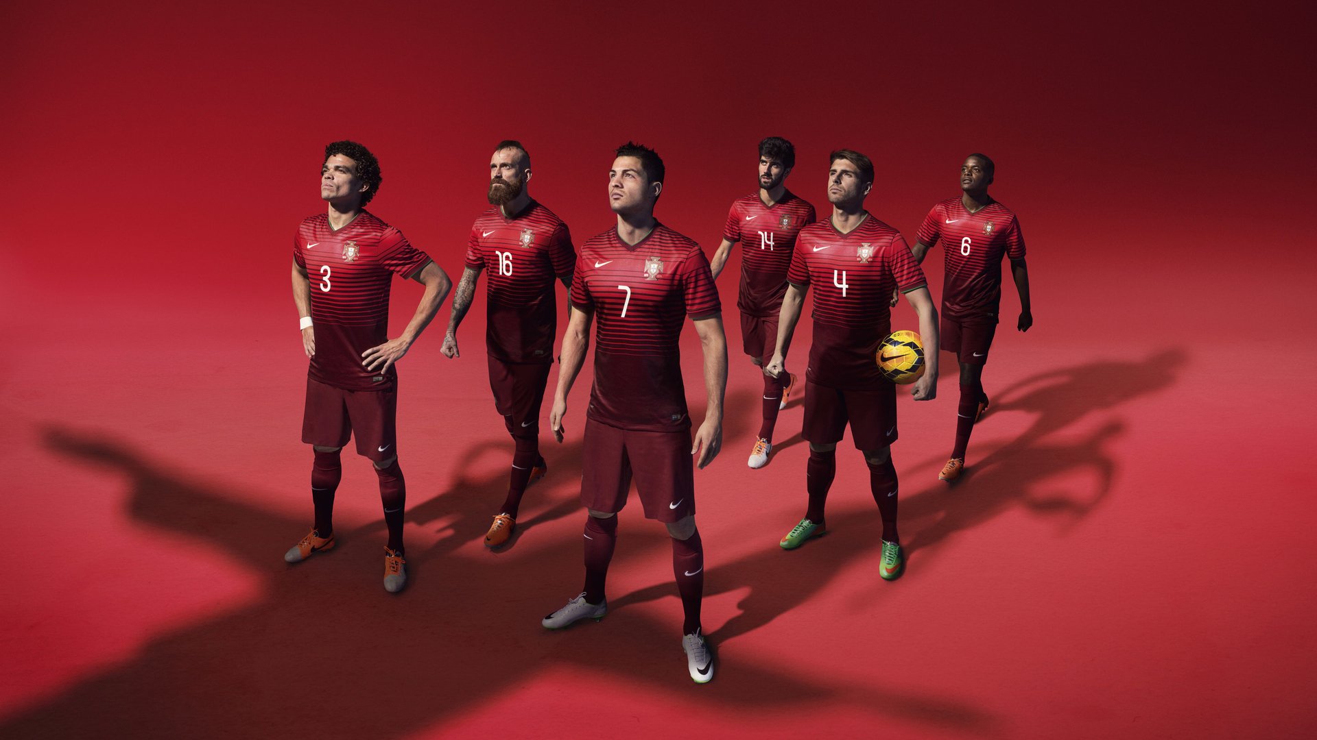 绿茵场上的绝杀与乒乓台前的统领，当德国战车碾过韩国，张继科带队奏凯